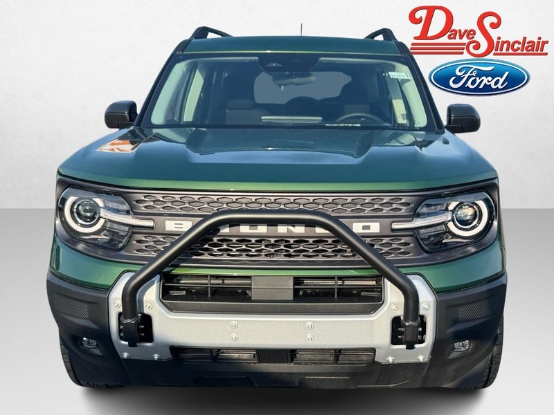 Ford Bronco Sport Vehicle Full-screen Gallery Image 02