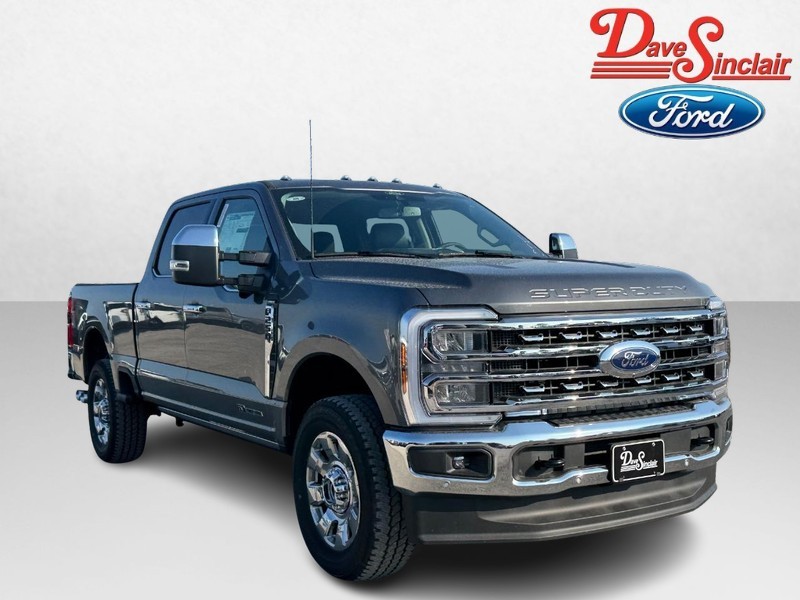 Ford Super Duty F-250 SRW Vehicle Full-screen Gallery Image 04