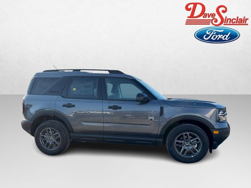 Ford Bronco Sport Vehicle Full-screen Gallery Image 05