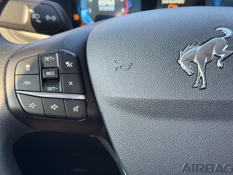 Ford Bronco Sport Vehicle Full-screen Gallery Image 21