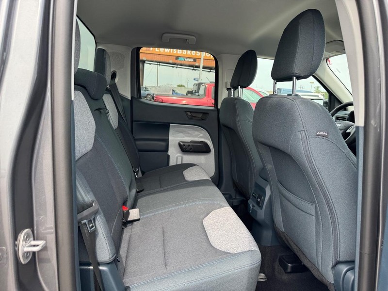 Ford Maverick Vehicle Full-screen Gallery Image 13