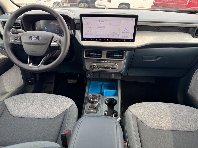 Ford Maverick Vehicle Full-screen Gallery Image 15
