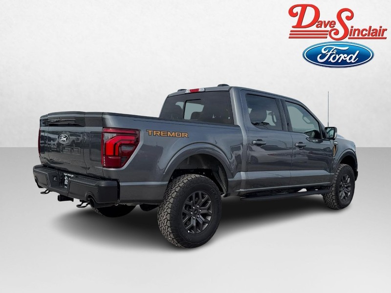 Ford F-150 Vehicle Full-screen Gallery Image 07