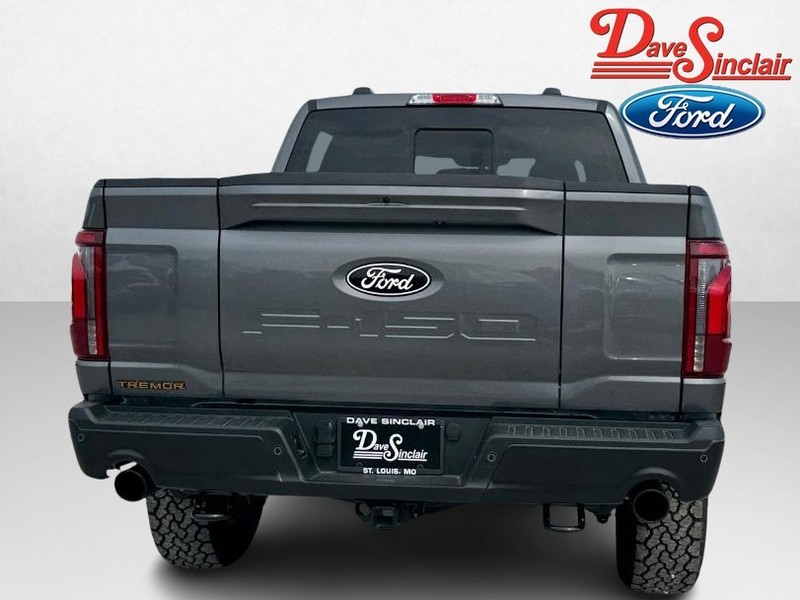 Ford F-150 Vehicle Full-screen Gallery Image 08