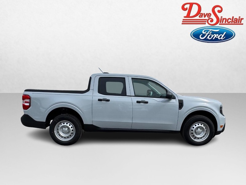 Ford Maverick Vehicle Full-screen Gallery Image 05