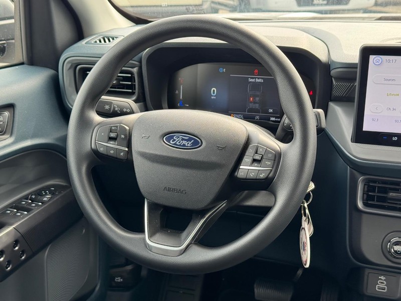 Ford Maverick Vehicle Full-screen Gallery Image 15
