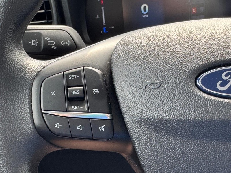 Ford Maverick Vehicle Full-screen Gallery Image 21