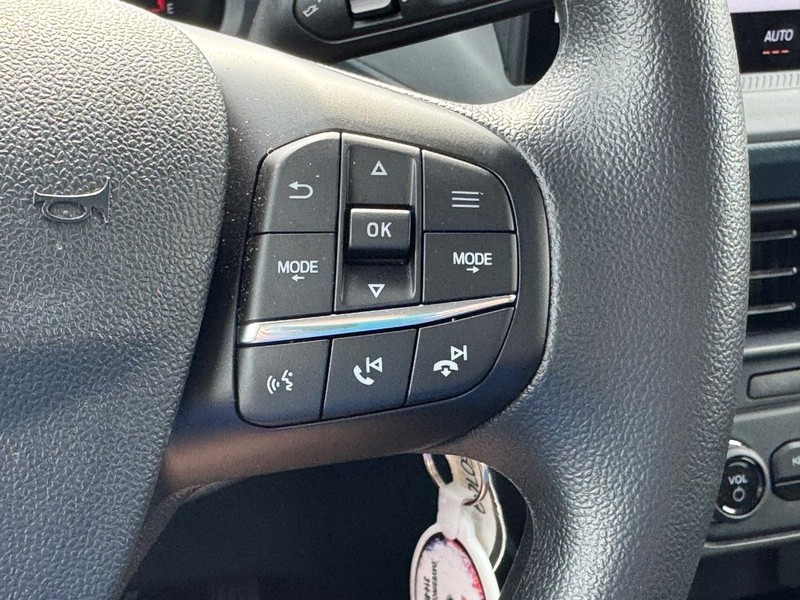 Ford Maverick Vehicle Full-screen Gallery Image 22