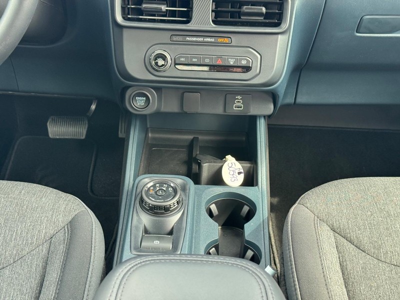 Ford Maverick Vehicle Full-screen Gallery Image 17