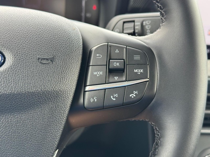 Ford Maverick Vehicle Full-screen Gallery Image 22