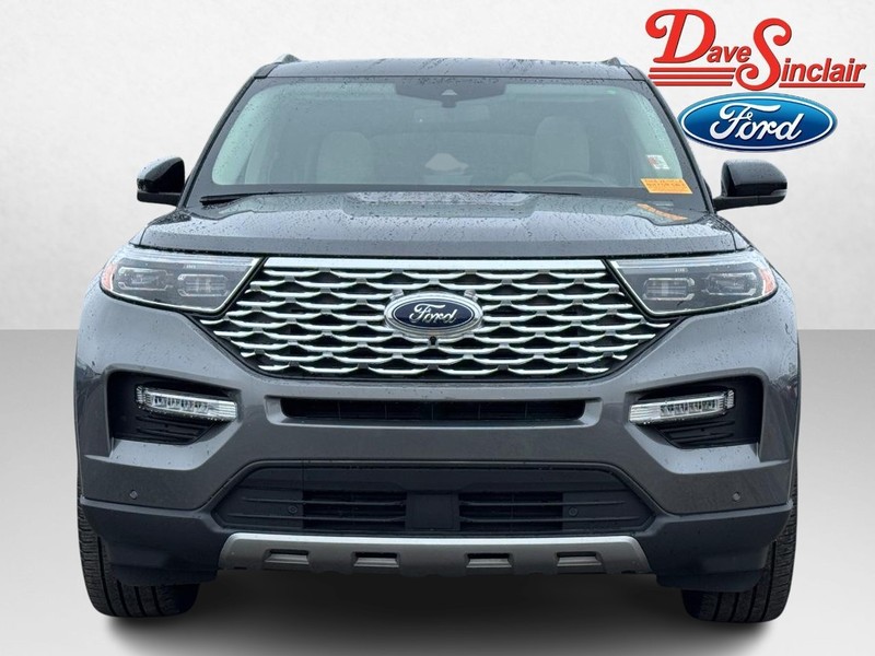 Ford Explorer Vehicle Full-screen Gallery Image 02