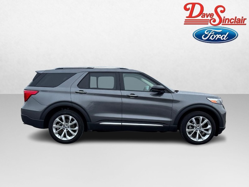Ford Explorer Vehicle Full-screen Gallery Image 05
