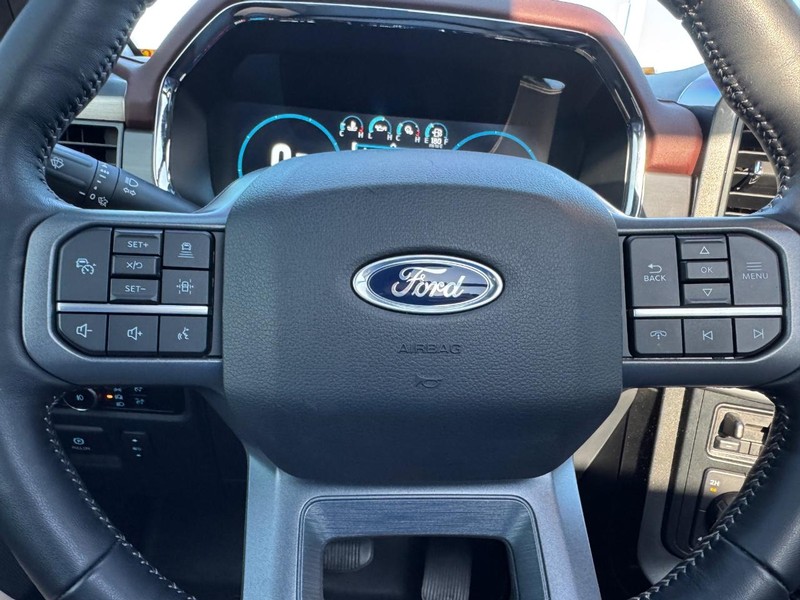 Ford F-150 Vehicle Full-screen Gallery Image 21