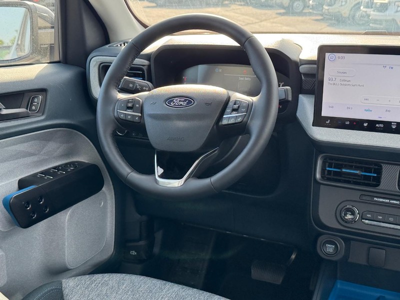Ford Maverick Vehicle Full-screen Gallery Image 15