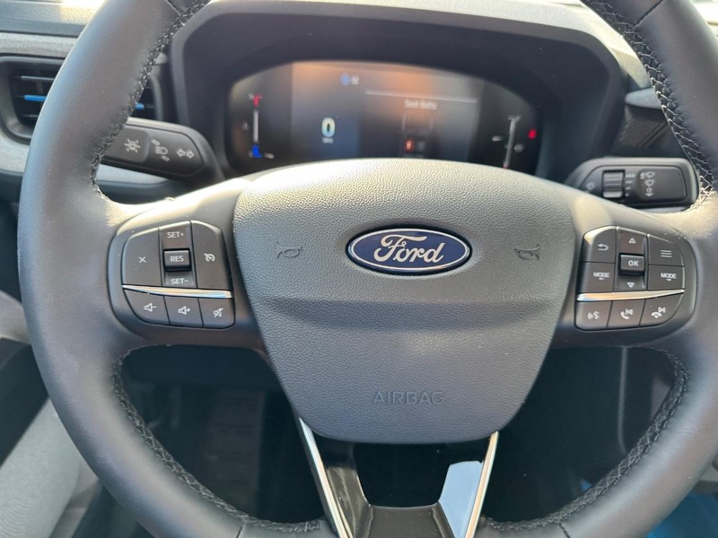 Ford Maverick Vehicle Full-screen Gallery Image 20