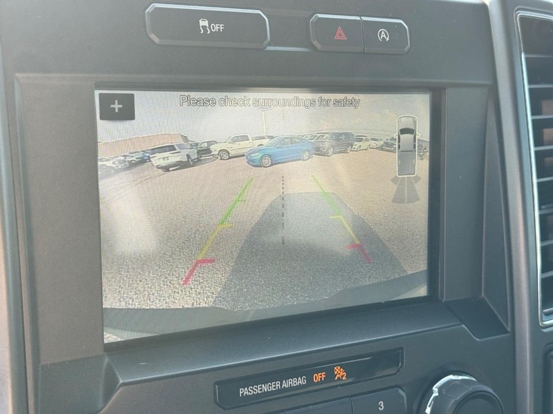 Ford F-150 Vehicle Full-screen Gallery Image 23