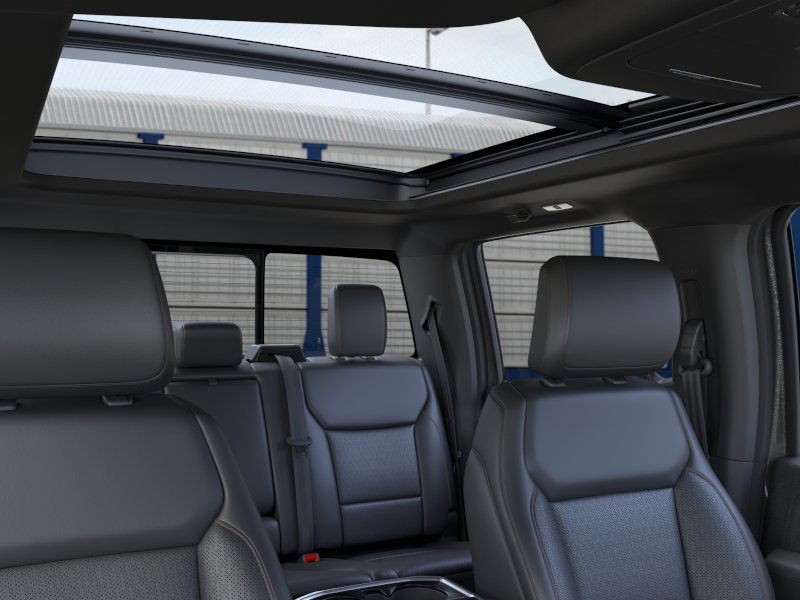 Ford F-150 Vehicle Full-screen Gallery Image 24