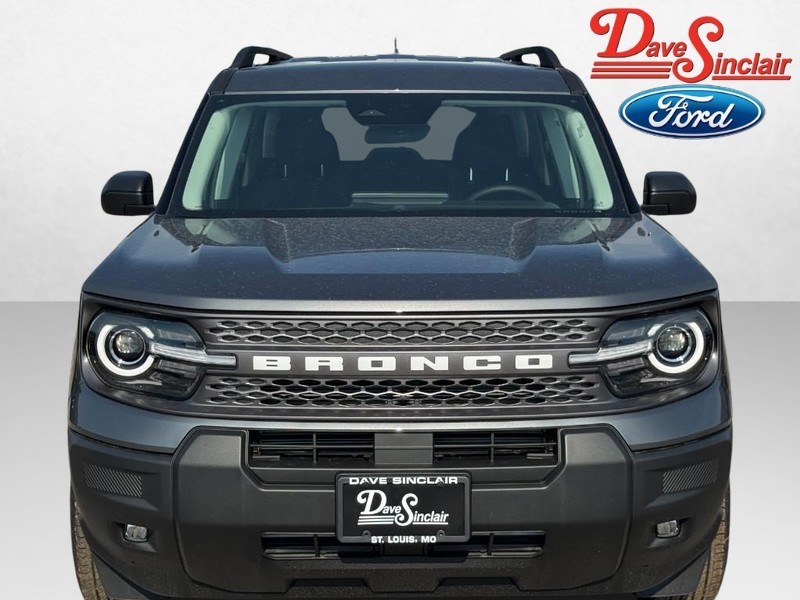 Ford Bronco Sport Vehicle Full-screen Gallery Image 02