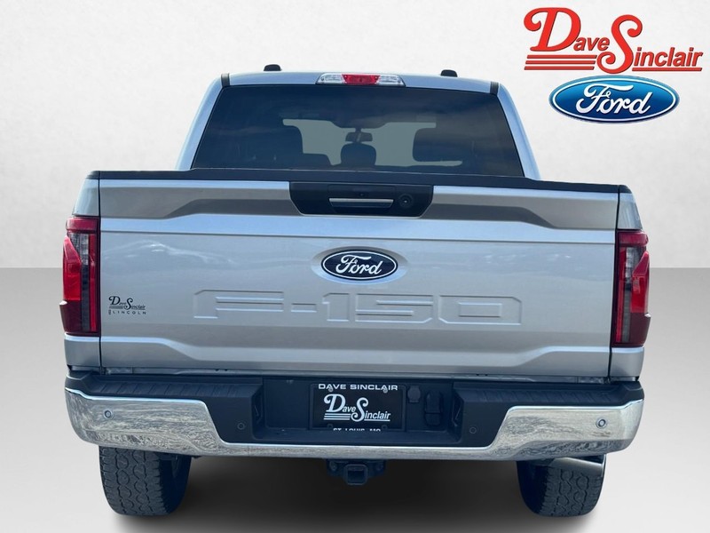 Ford F-150 Vehicle Full-screen Gallery Image 08