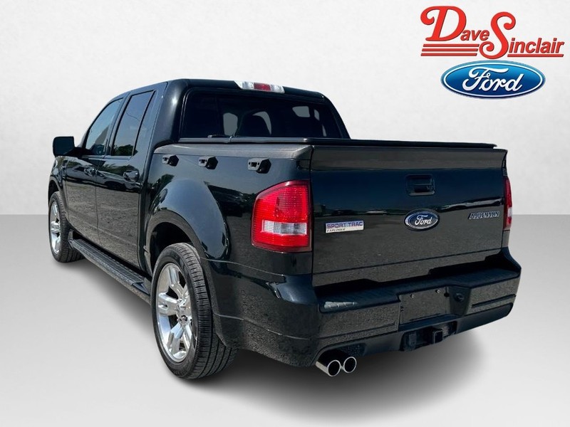 Ford Explorer Sport Trac Vehicle Full-screen Gallery Image 09