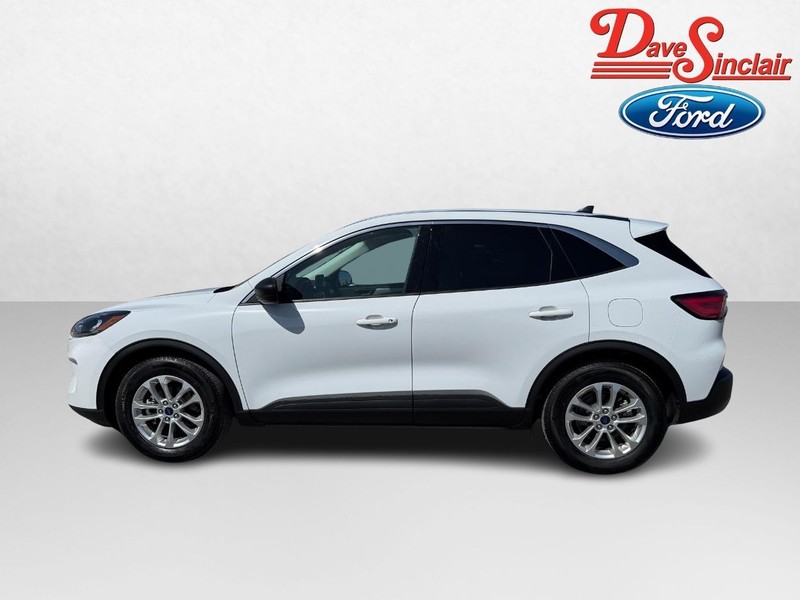 Ford Escape Vehicle Full-screen Gallery Image 10
