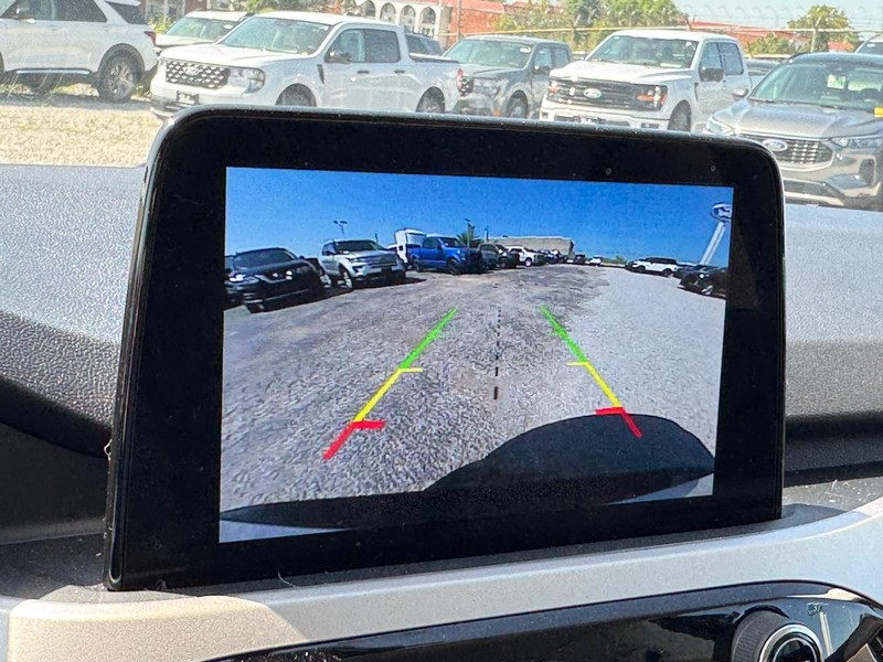 Ford Escape Vehicle Full-screen Gallery Image 22
