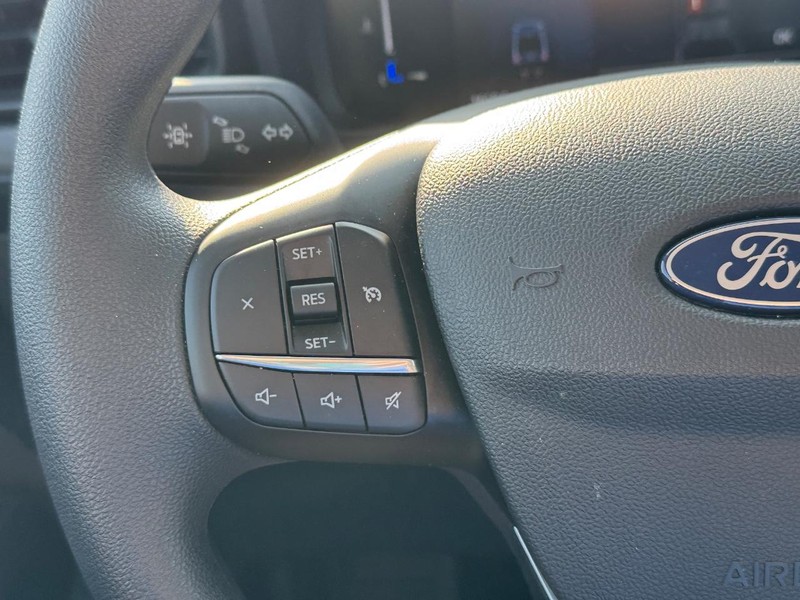 Ford Maverick Vehicle Full-screen Gallery Image 21