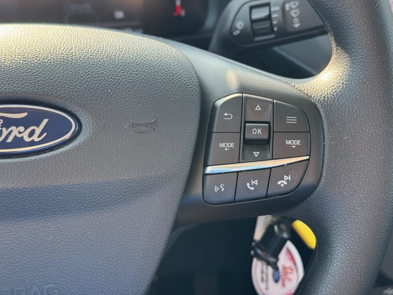 Ford Maverick Vehicle Full-screen Gallery Image 22