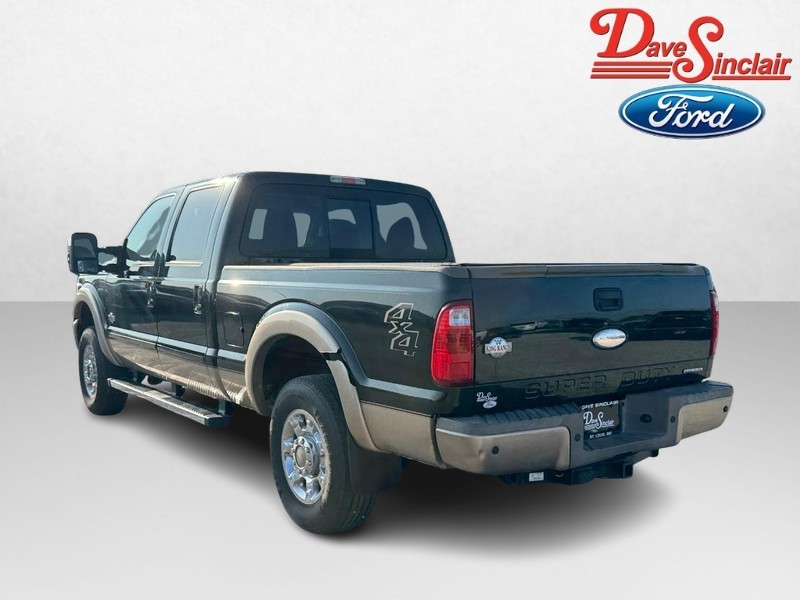 Ford Super Duty F-250 SRW Vehicle Full-screen Gallery Image 09