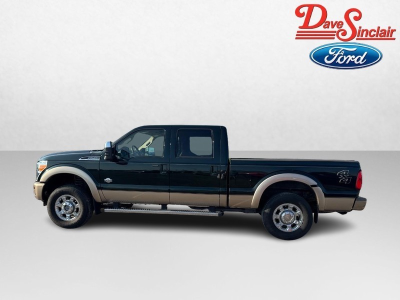 Ford Super Duty F-250 SRW Vehicle Full-screen Gallery Image 10