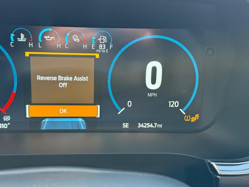 Ford F-150 Vehicle Full-screen Gallery Image 27