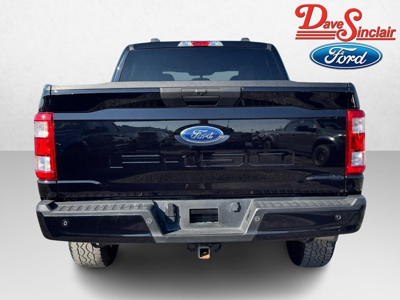 Ford F-150 Vehicle Full-screen Gallery Image 08