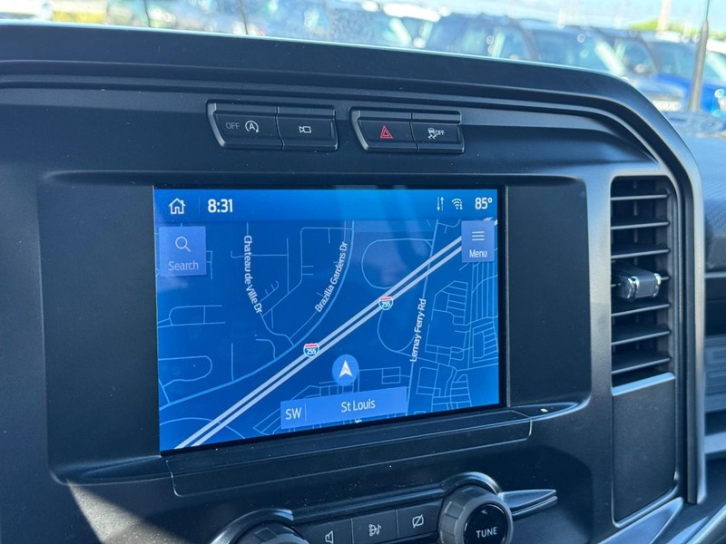 Ford F-150 Vehicle Full-screen Gallery Image 22