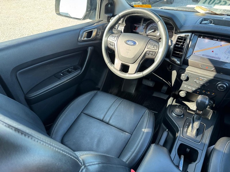 Ford Ranger Vehicle Full-screen Gallery Image 12
