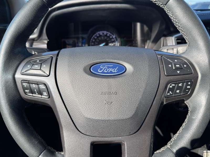 Ford Ranger Vehicle Full-screen Gallery Image 18
