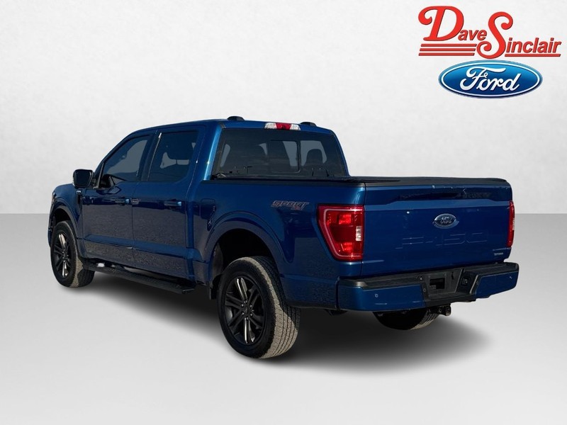 Ford F-150 Vehicle Full-screen Gallery Image 09