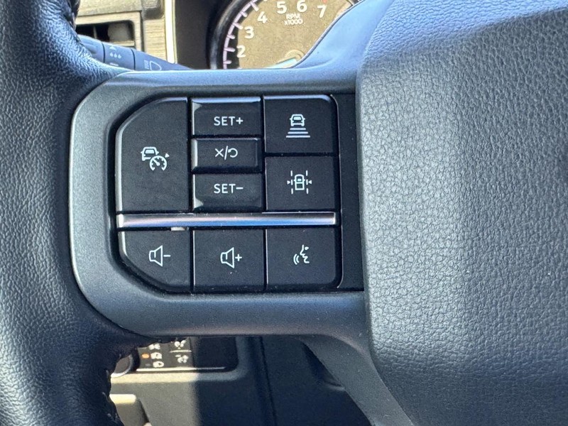 Ford F-150 Vehicle Full-screen Gallery Image 20