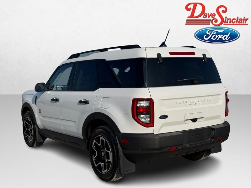Ford Bronco Sport Vehicle Full-screen Gallery Image 09