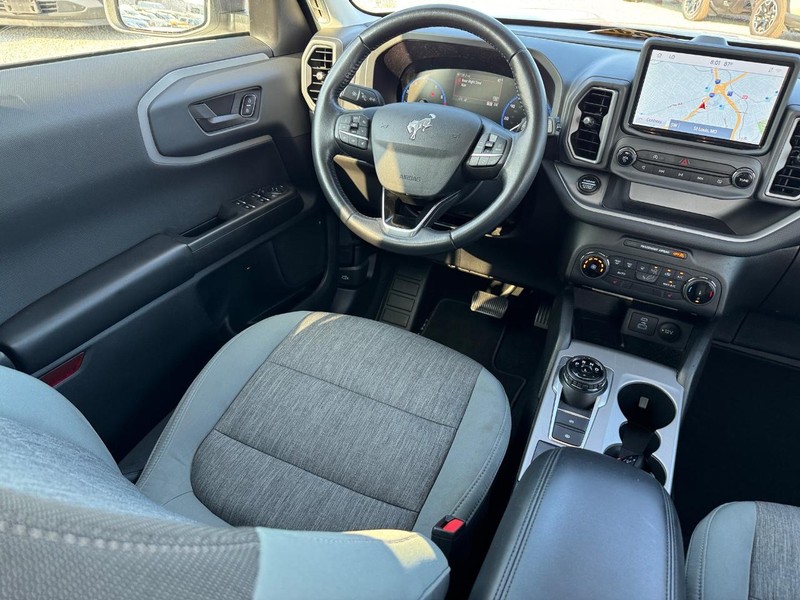 Ford Bronco Sport Vehicle Full-screen Gallery Image 14