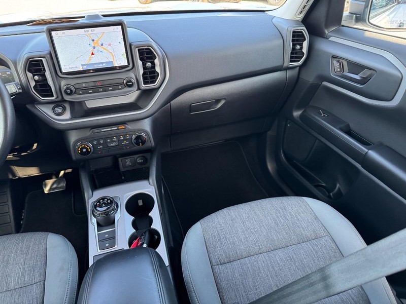 Ford Bronco Sport Vehicle Full-screen Gallery Image 16