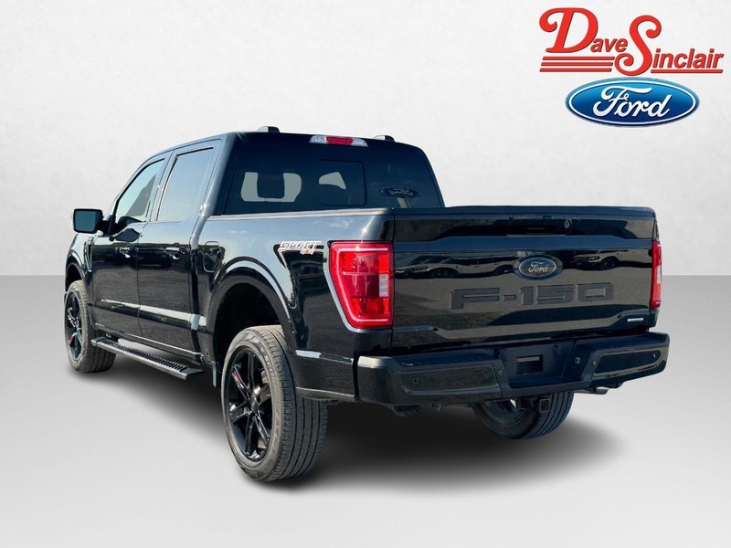 Ford F-150 Vehicle Full-screen Gallery Image 09