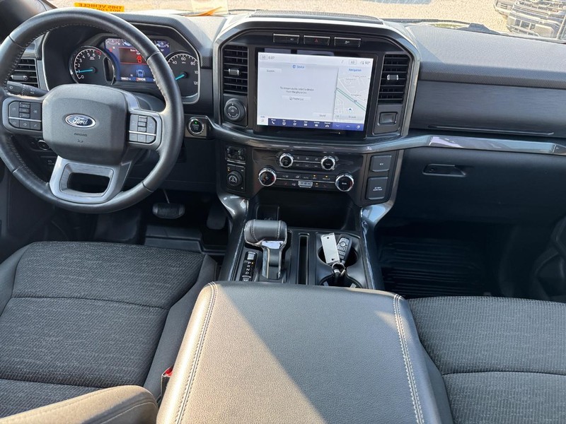 Ford F-150 Vehicle Full-screen Gallery Image 15