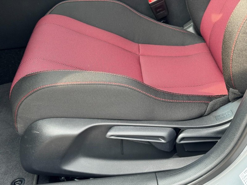 Honda Civic Si Vehicle Full-screen Gallery Image 26