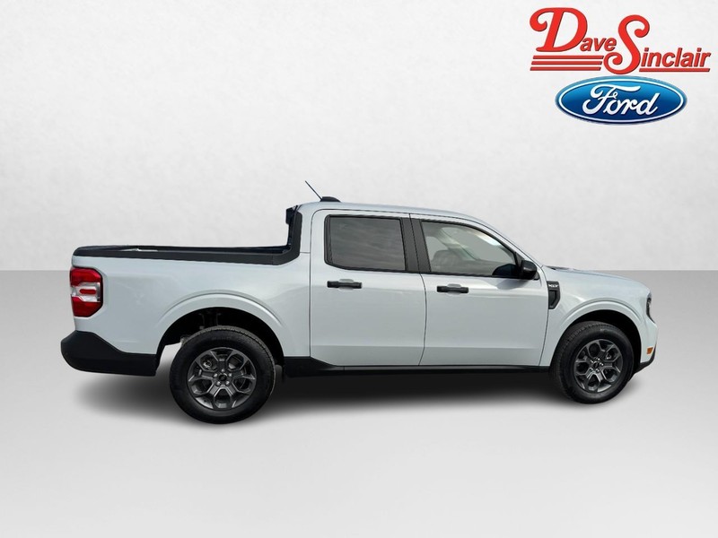 Ford Maverick Vehicle Full-screen Gallery Image 05