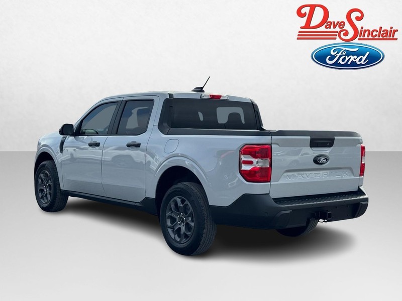 Ford Maverick Vehicle Full-screen Gallery Image 09