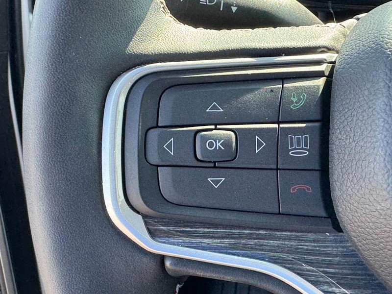 Jeep Wagoneer Vehicle Full-screen Gallery Image 19