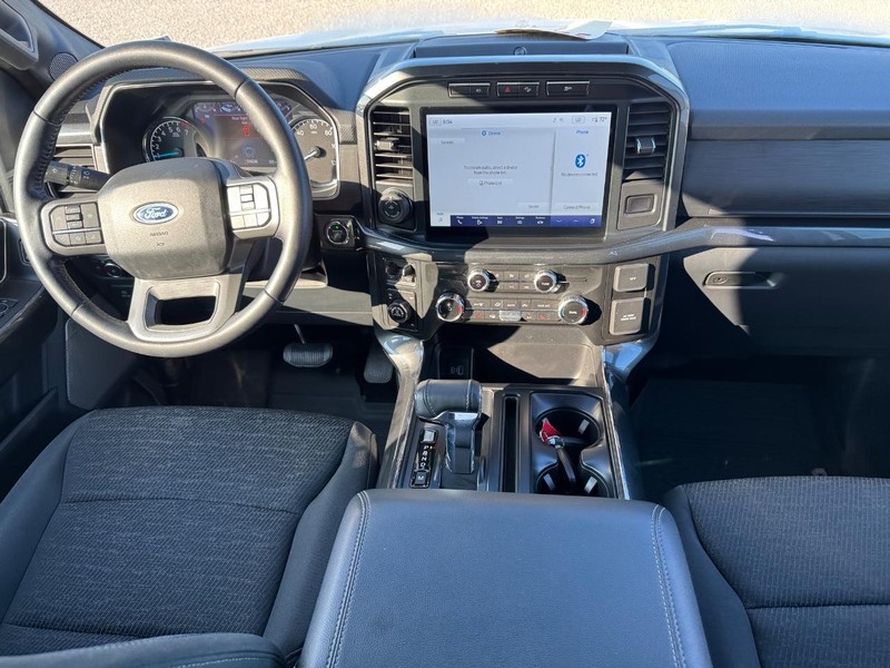Ford F-150 Vehicle Full-screen Gallery Image 15
