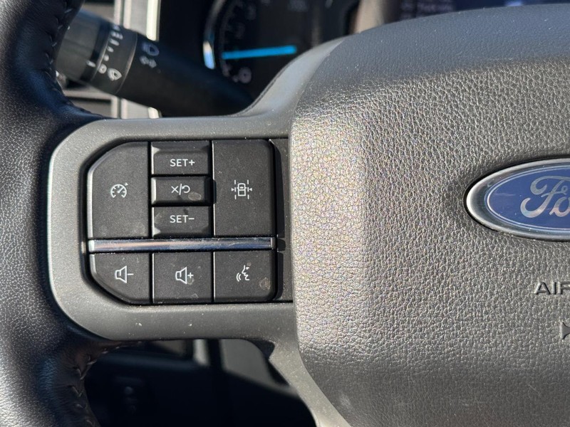Ford F-150 Vehicle Full-screen Gallery Image 20