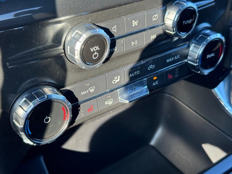 Ford F-150 Vehicle Full-screen Gallery Image 22