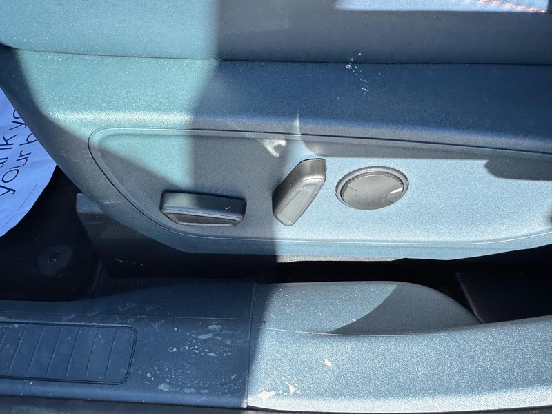 Ford Maverick Vehicle Full-screen Gallery Image 18